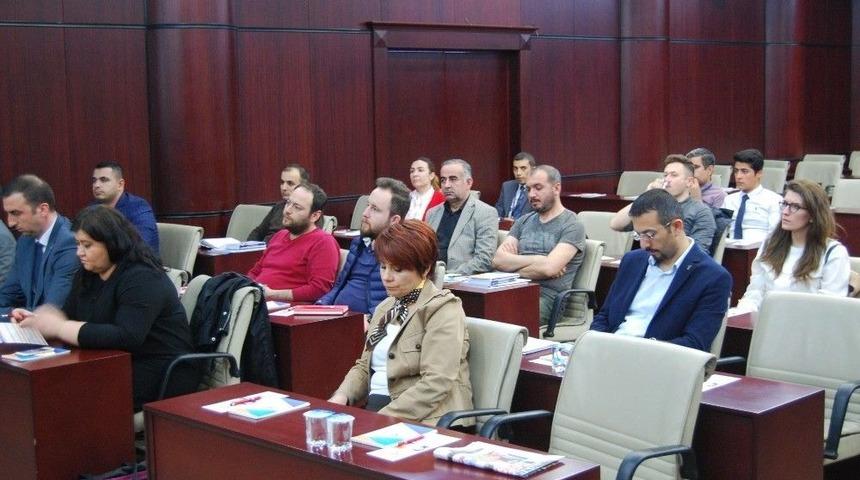G&uuml;mr&uuml;k Birliği&rsquo;nin G&uuml;ncellenmesi Ve İş D&uuml;nyasına Etkileri Semineri Yapıldı