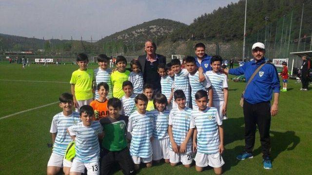 Manisa Büyükşehir Belediyespor İzmir Cup’ta