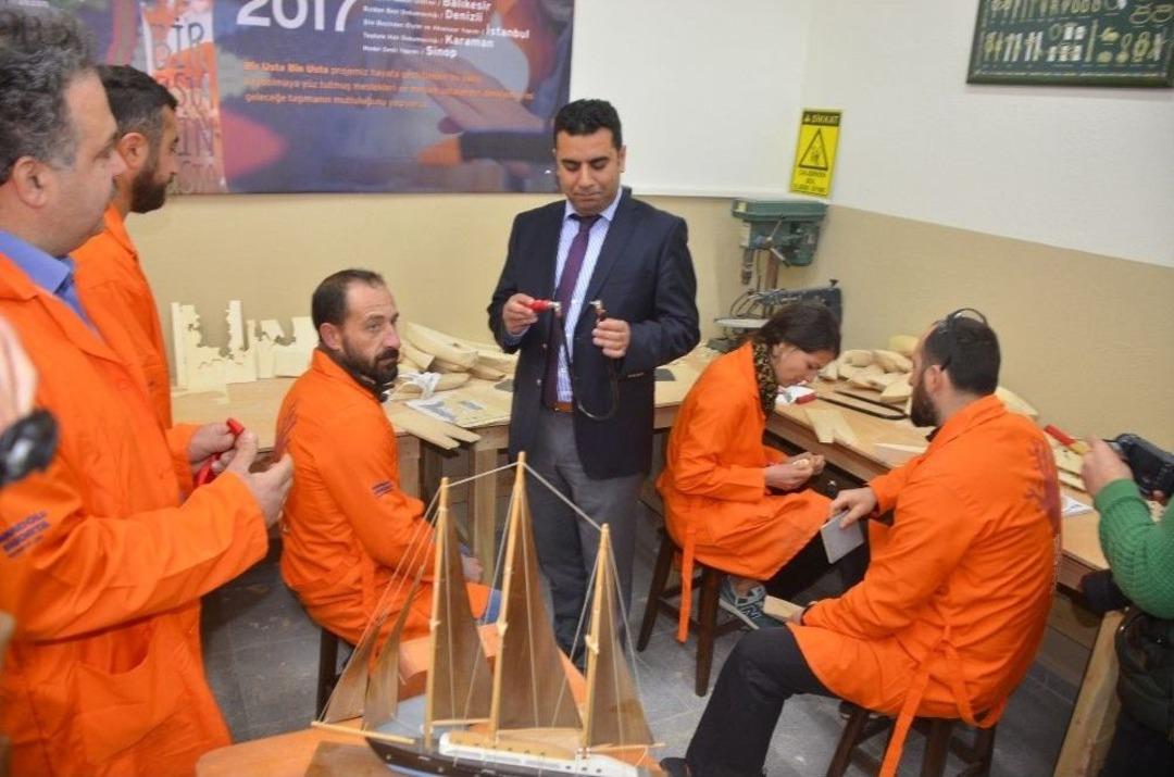 Sinop&rsquo;ta &ldquo;bir Usta Bin Usta&rdquo; Model Gemi Kursu