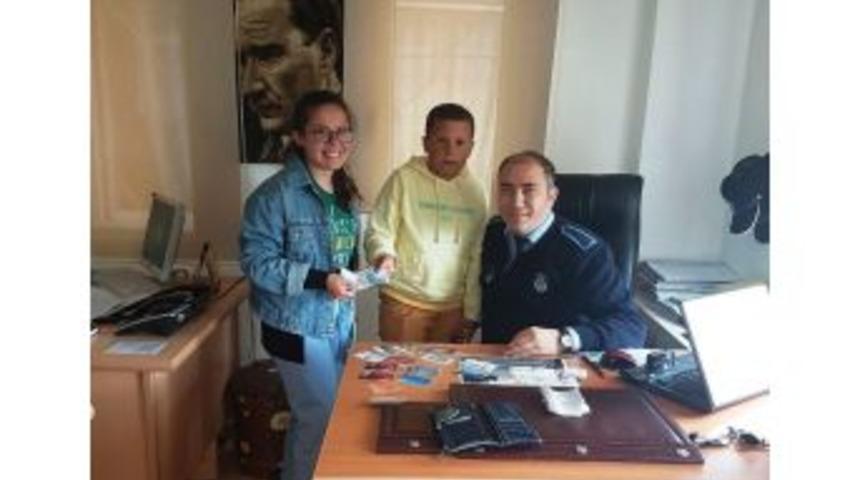 Suriyeli &Ccedil;ocuktan &Ouml;rnek Davranış