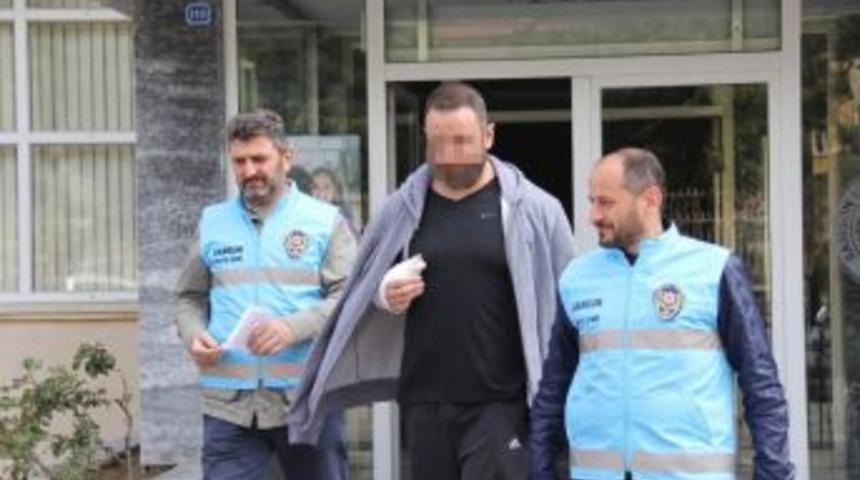 Tartıştığı Şahsı Bı&ccedil;akladı