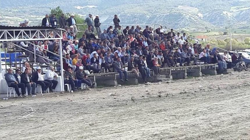 Selendili Cirit&ccedil;iler Kıyasıya Yarıştı