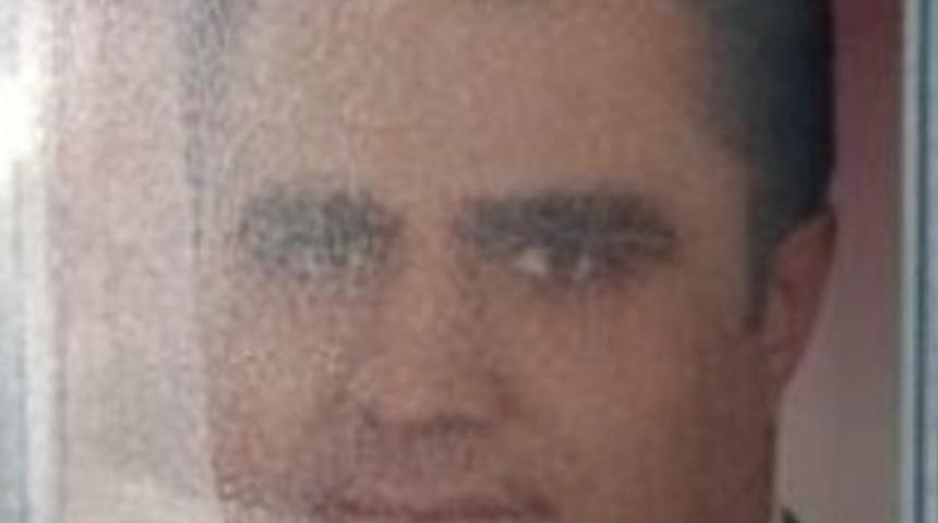 Otomobil Kamyona Arkadan &Ccedil;arptı: 1 &Ouml;l&uuml;, 1 Yaralı