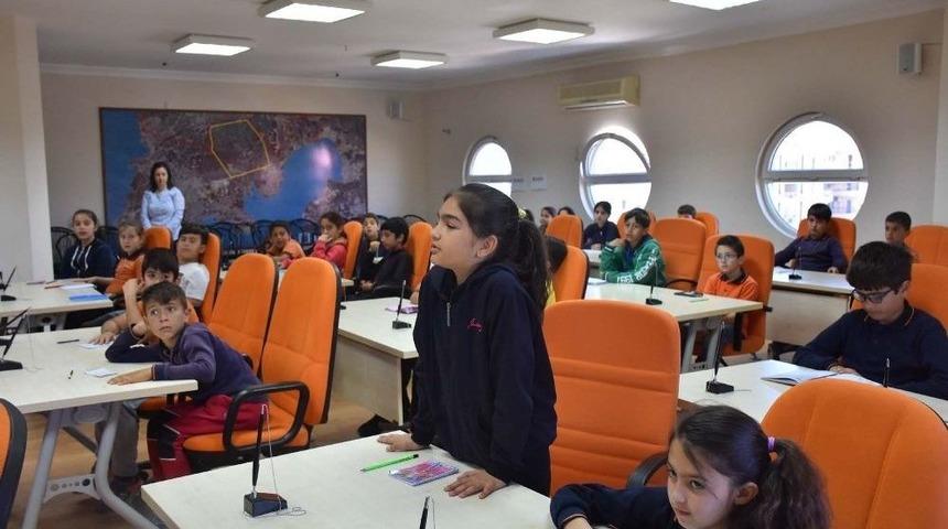 Didimli &Ouml;ğrenciler Yerel Y&ouml;netimi Başkan Atabay&rsquo;dan &Ouml;ğrendiler