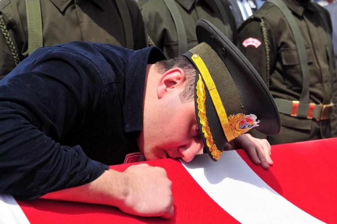 Şehit Pilot &Ccedil;ankırı&rsquo;da Toprağa Verildi