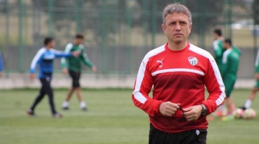 Bursaspor Teknik Direkt&ouml;r&uuml; Top&ccedil;u: Hedefimiz 3 Puan