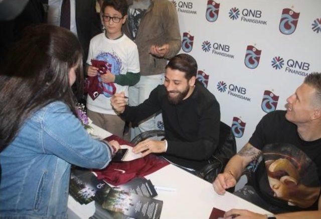 Trabzonspor'da Durica, Mas Ve Olcay Imza Gününe Katıldı