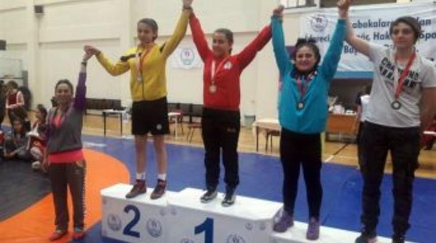 Fatmanur Karayiğit T&uuml;rkiye Şampiyonu Oldu