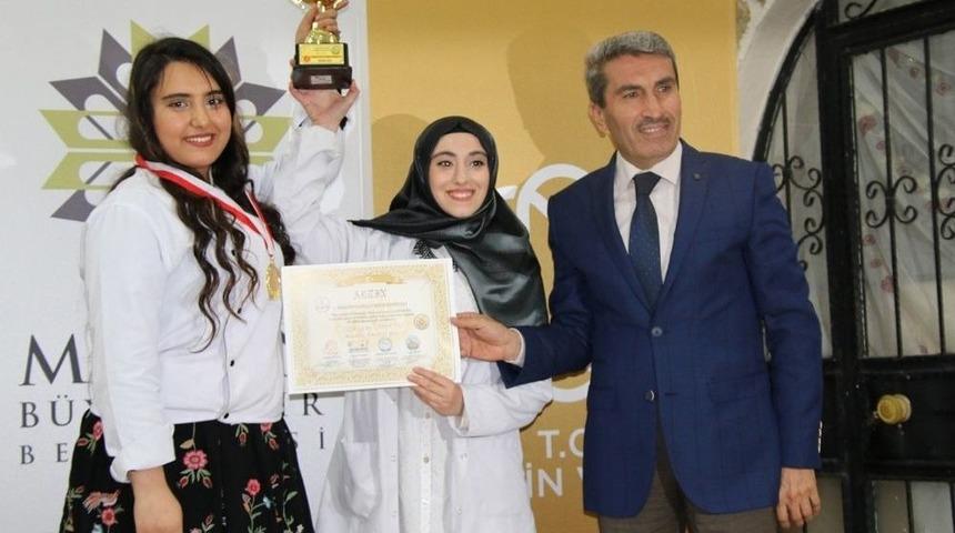 Yemek Yarışmasına Katılanlara &Ouml;d&uuml;l Verildi