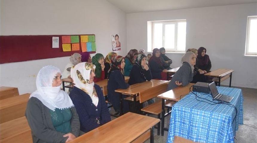 Bing&ouml;l&rsquo;de Velilere Seminer Verildi