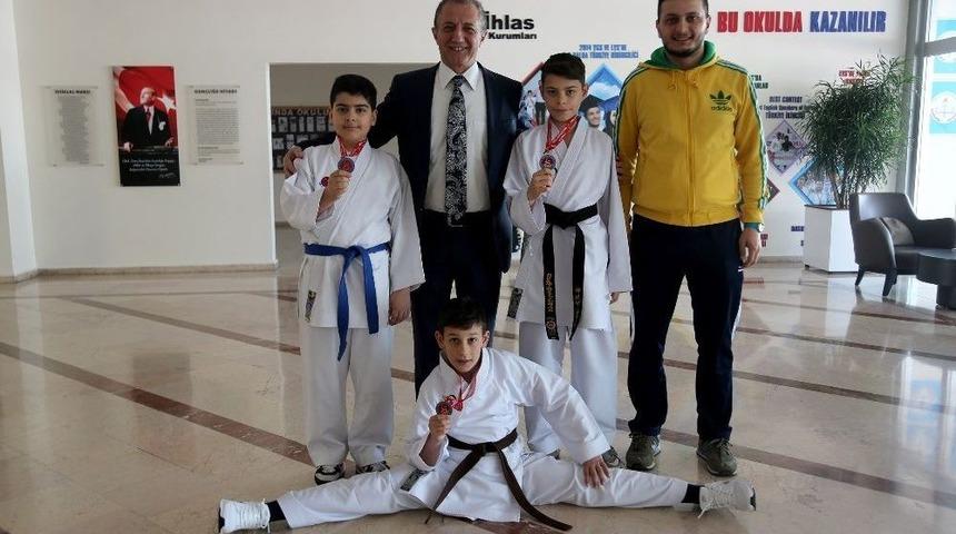 İhlas Koleji Sporcusu Karatede T&uuml;rkiye Şampiyonu Oldu