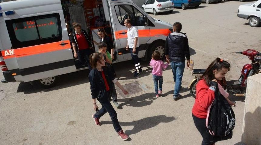 Aksaray’da 11 Öğrenci Gıda Zehirlenme Şüphesiyle Hastaneye Kaldırıldı