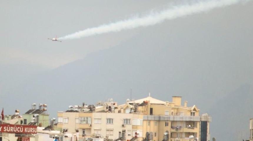 T&uuml;rk Yıldızlarından 23 Nisan Provası