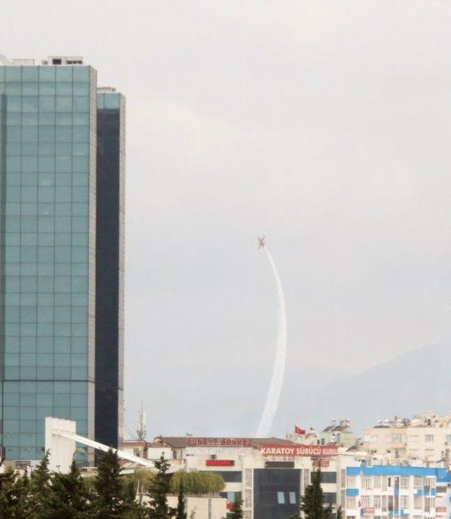 Türk Yıldızlarından 23 Nisan Provası