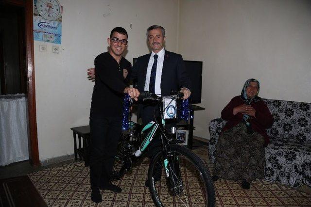 Tahmazoğlu, Mert&rsquo;in Dileğini Yerine Getirdi 2