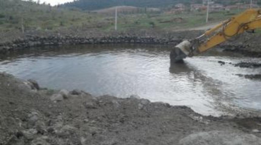 Yaykın Mahallesinin G&ouml;leti Temizlendi