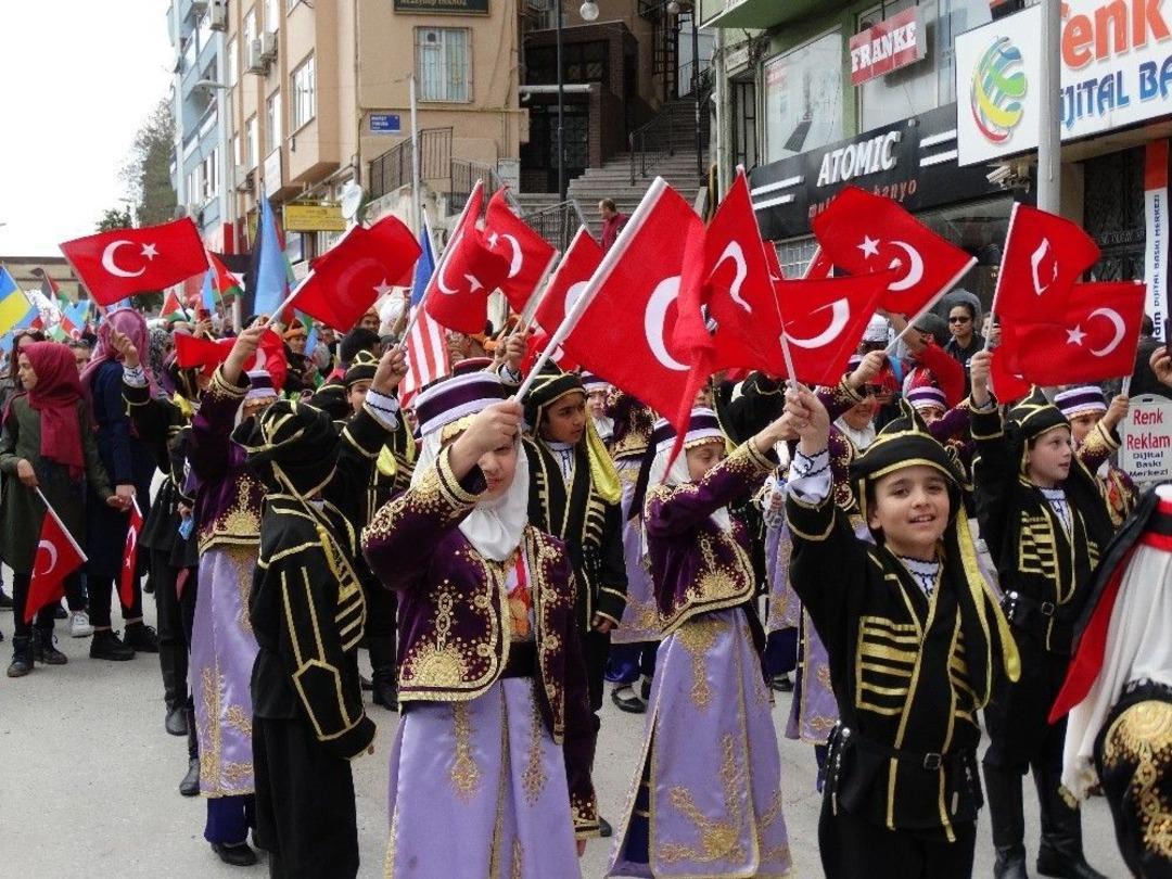 41 &Uuml;lkeden 1000 &Ccedil;ocuk 23 Nisan İ&ccedil;in Y&uuml;r&uuml;d&uuml;