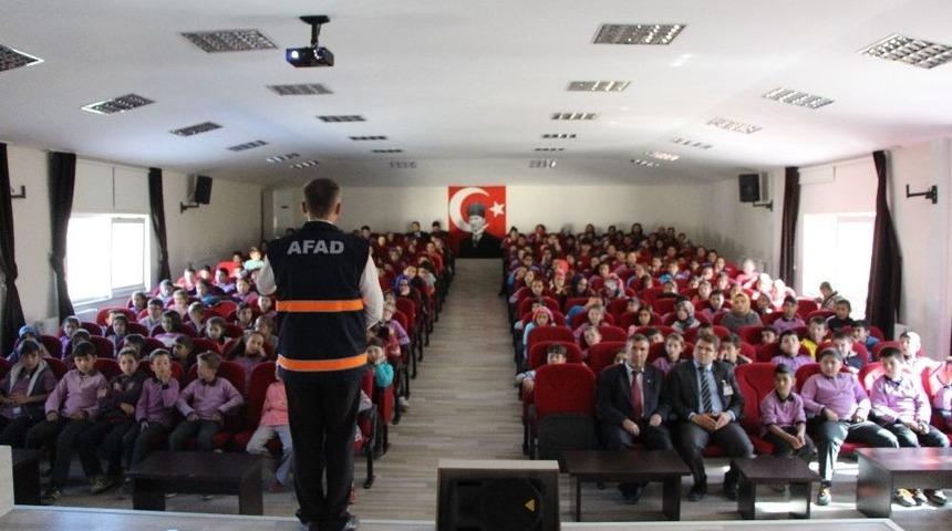 Denizli Afad, 19 İl&ccedil;ede Yaklaşık 10 Bin Kişiye Eğitim Verdi