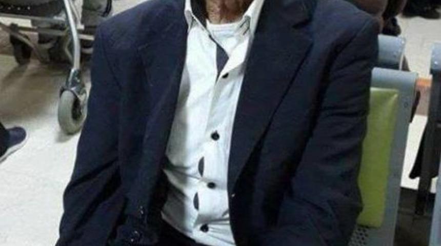 Karşıdan Karşıya Ge&ccedil;en Yayaya Otomobil &Ccedil;arptı: 1 &Ouml;l&uuml;