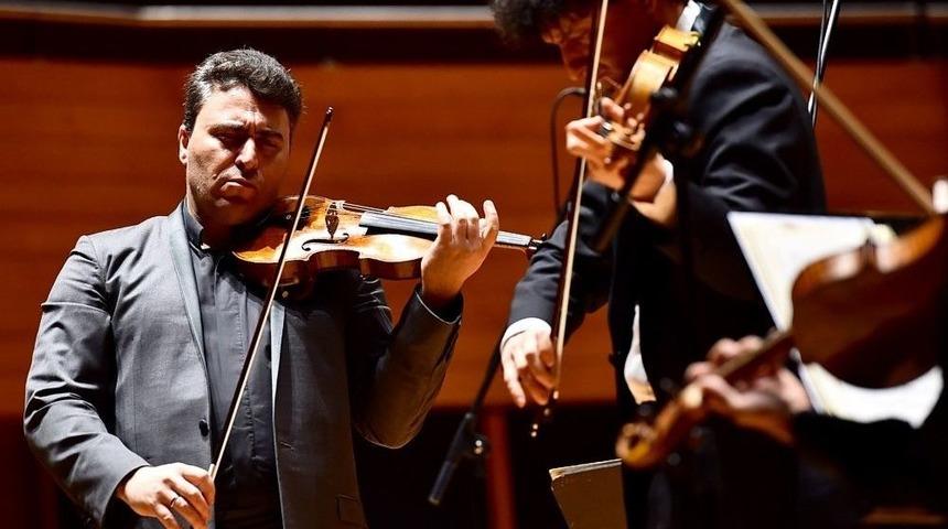 Dünyaca Ünlü Virtüözden 11.5 Milyon Euroluk Kemanla Konser