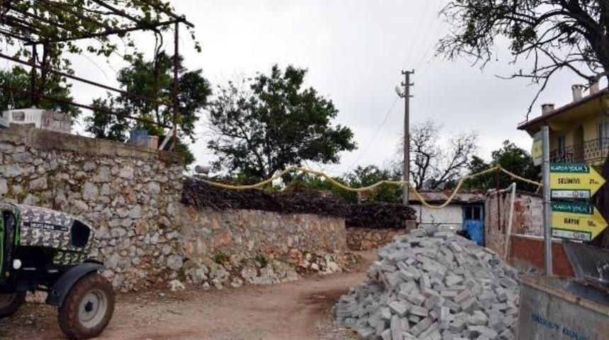 Susuzluğu Yağmur Suyu Biriktererek Aşmaya &Ccedil;alışıyorlar