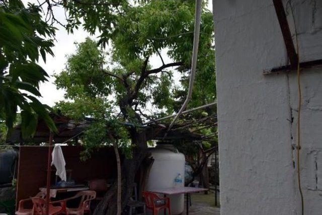 Susuzluğu Yağmur Suyu Biriktererek Aşmaya &Ccedil;alışıyorlar 1