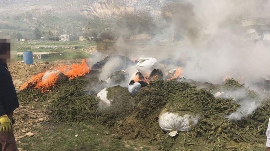 Diyarbakır&rsquo;da Ele Ge&ccedil;irilen 30 Ton Uyuşturucu İmha Edildi