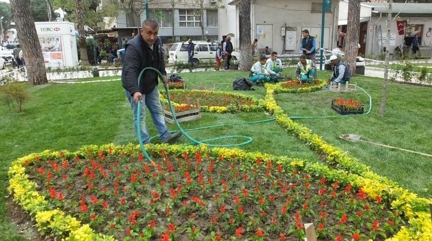 Burhaniye&rsquo;de Park Ve Ref&uuml;jlere Belediye G&uuml;zelliği