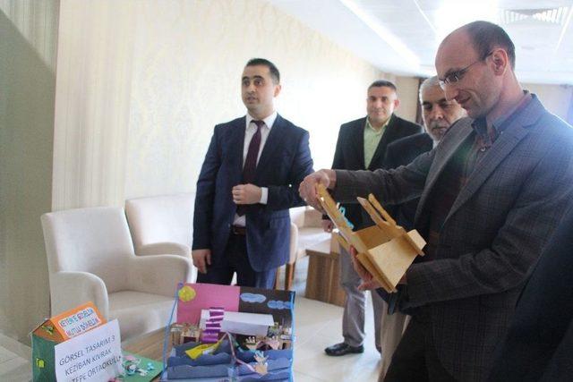 Öğrenciler 2005 Hasta Yönlendirdi 1