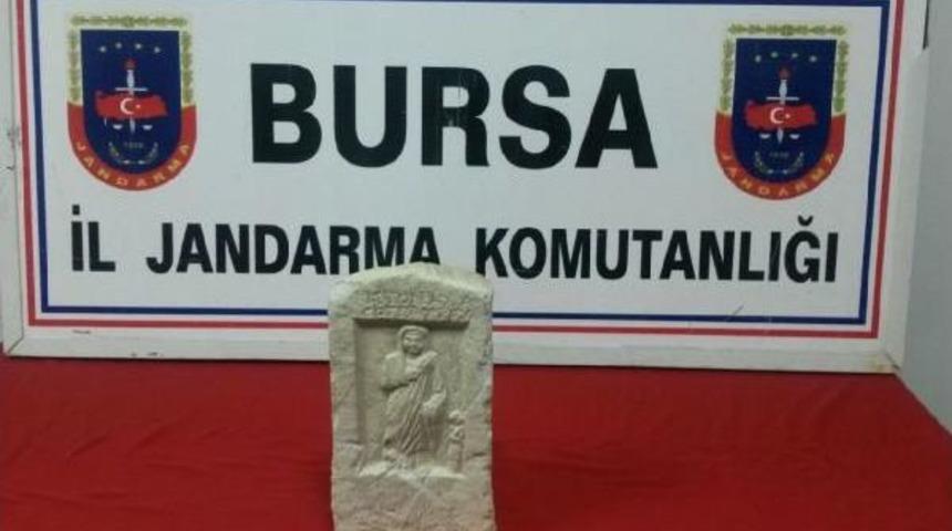 Mezarbaşı Steli Ele Ge&ccedil;irildi