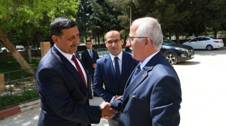 Vali Tuna&rsquo;dan Başkan &Ouml;zyavuz&rsquo;a Ziyaret