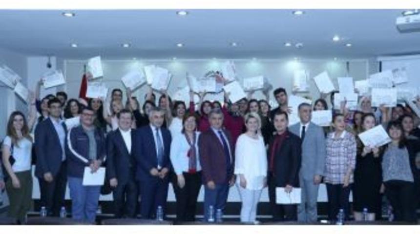 Mtso Sigorta Akademi Eğitimini Tamamlayan Kursiyerler Sertifikalarını Aldı