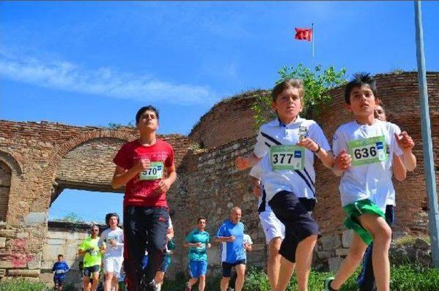 İznik Ultra Maratonu'un Startı Gece Yarısı Verilecek