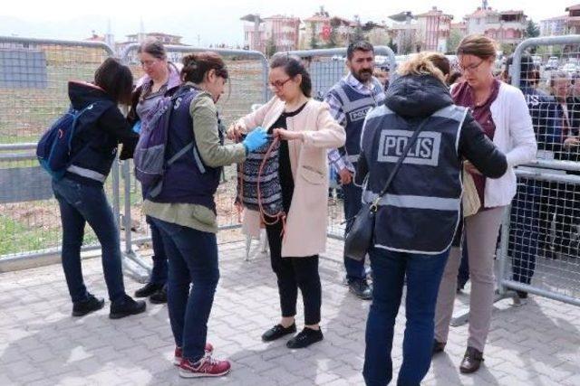 Gülten Kışanak Ve Sebahat Tuncel’In Yargılanmasına Malatya’Da Başlandı 