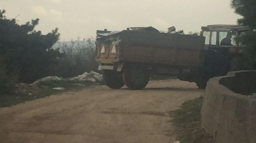 Yeşil Alanlar Moloz Yığınlarıyla Doldu