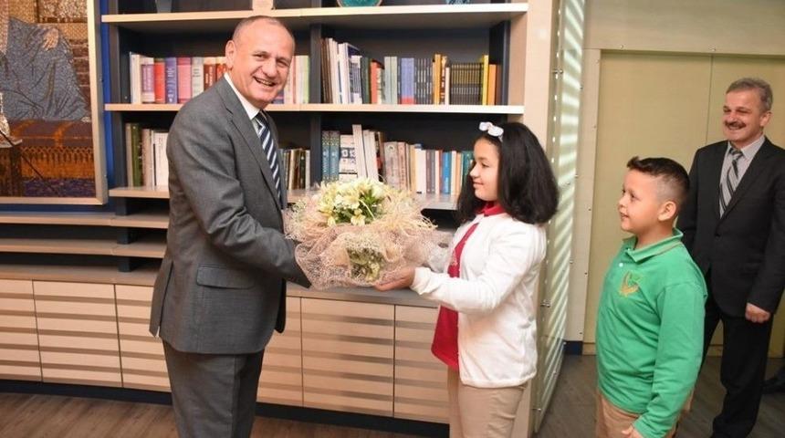 Başkan Keleş Koltuğunu Devretti