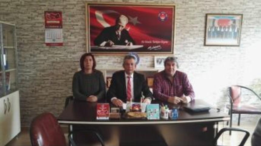 Ebeler Sorunlarına &Ccedil;&ouml;z&uuml;m Bekliyor