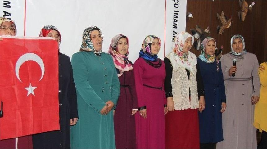 Veliler İstiklal Marşı&rsquo;nı G&uuml;zel Okumak İ&ccedil;in Yarıştı