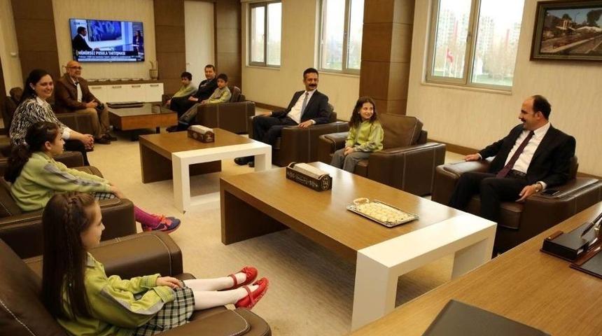 Başkan Altay: &ldquo;&ccedil;ocuklarımıza G&uuml;zel Bir Gelecek Bırakmak İ&ccedil;in &Ccedil;alışıyoruz&rdquo;