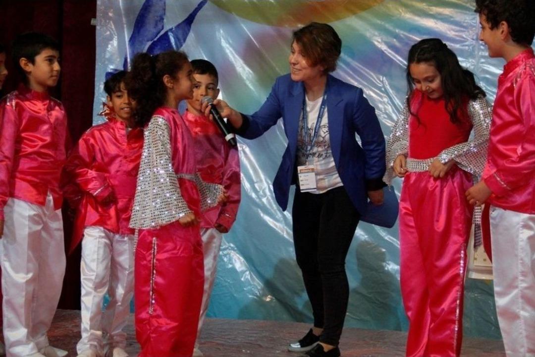 23 Nisan Uluslararası &Ccedil;ocuk Şenliği Başlıyor