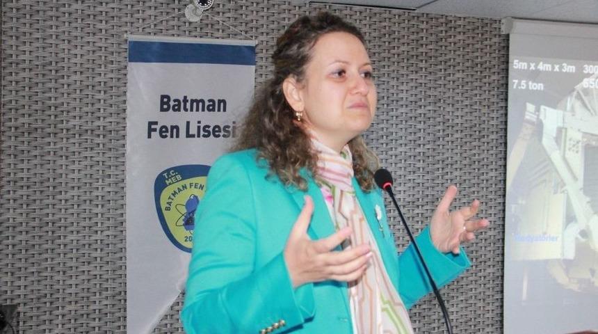 Batman&rsquo;da &lsquo;bir Evden Bulmacası&rsquo; Konferansı