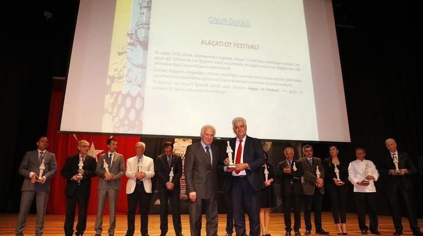 Ala&ccedil;atı Ot Festivali Yine &Ouml;d&uuml;llendirildi