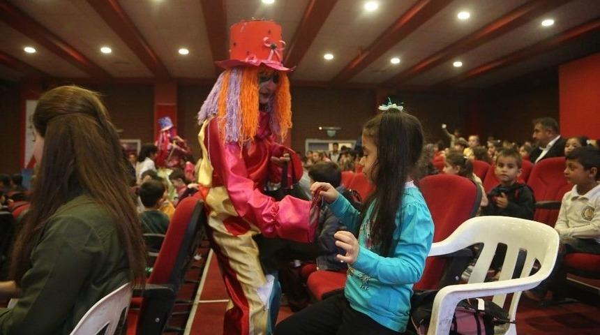 Silopi&rsquo;de Anaokulu &Ouml;ğrencilerine Y&ouml;nelik Palya&ccedil;o G&ouml;sterisi