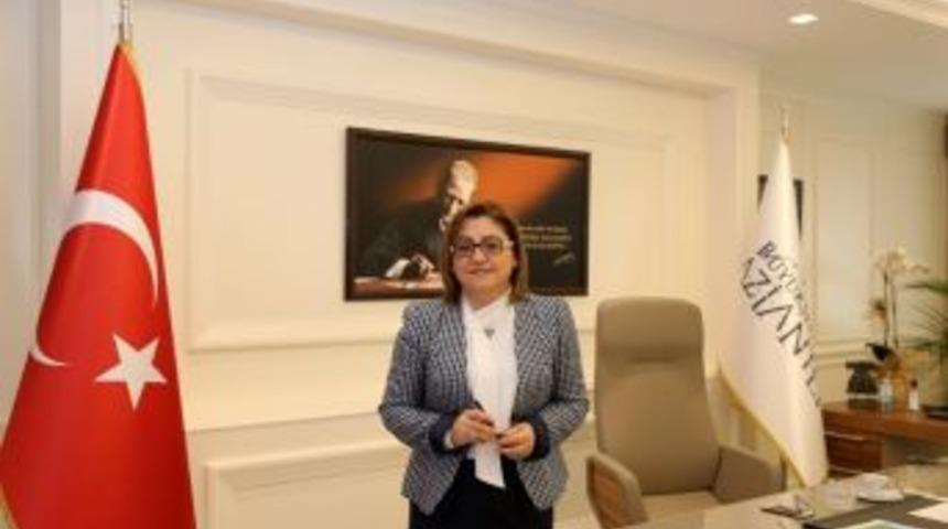 Fatma Şahin&rsquo;den Mira&ccedil; Kandili Kutlaması