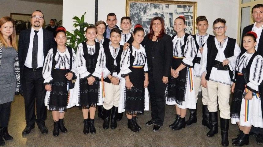 Başkan &Ccedil;er&ccedil;ioğlu&rsquo;na 23 Nisan Ziyaretleri