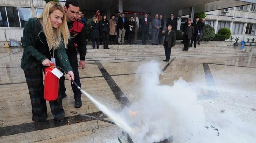 B&uuml;y&uuml;kşehir Belediyesinde Yangın Tatbikatı