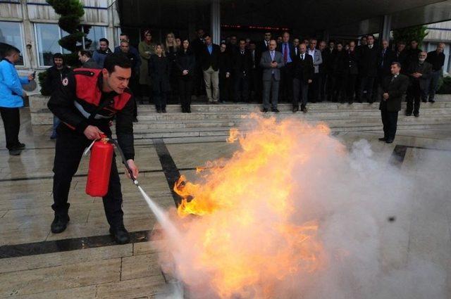 Büyükşehir Belediyesinde Yangın Tatbikatı