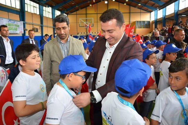 Bozüyük Belediyesi 23 Nisan Minikler Futsal Şenliği Muhteşem Final İle Sona Erdi