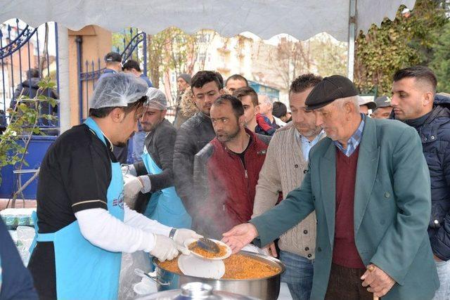 Cuma Namazı Öncesinde Kur’an-ı Kerim Ziyafeti