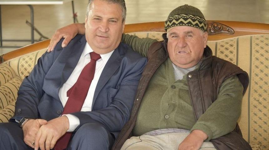 Başkan &Ccedil;er&ccedil;i Hastalarla Buluştu